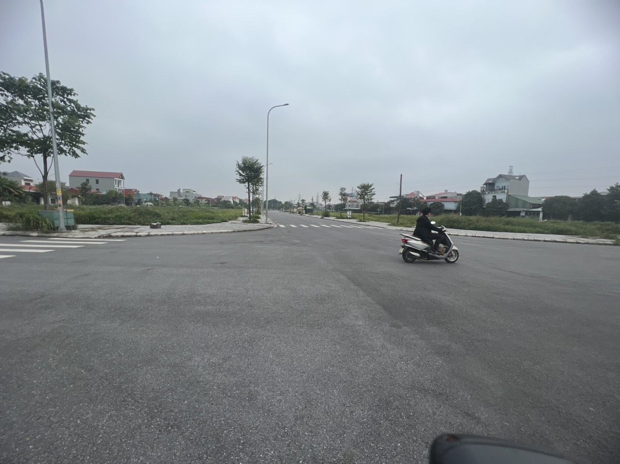 Lô góc Bảo Long Diện tích 130 m mặt tiền nhiều m giá chỉ 31 tr 1 m Cần b. Án gấp có thể thương lượng thêm BẢO LONG