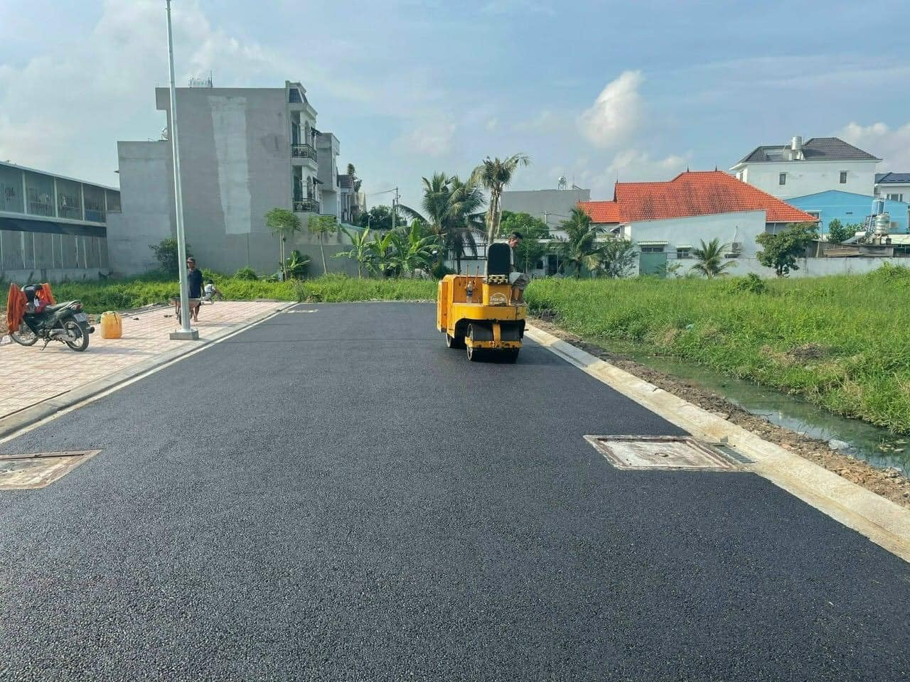 Bán đất thổ cư 300m2 xã Hưng Long, Bình Chánh, giá chỉ 6 tỷ x TL