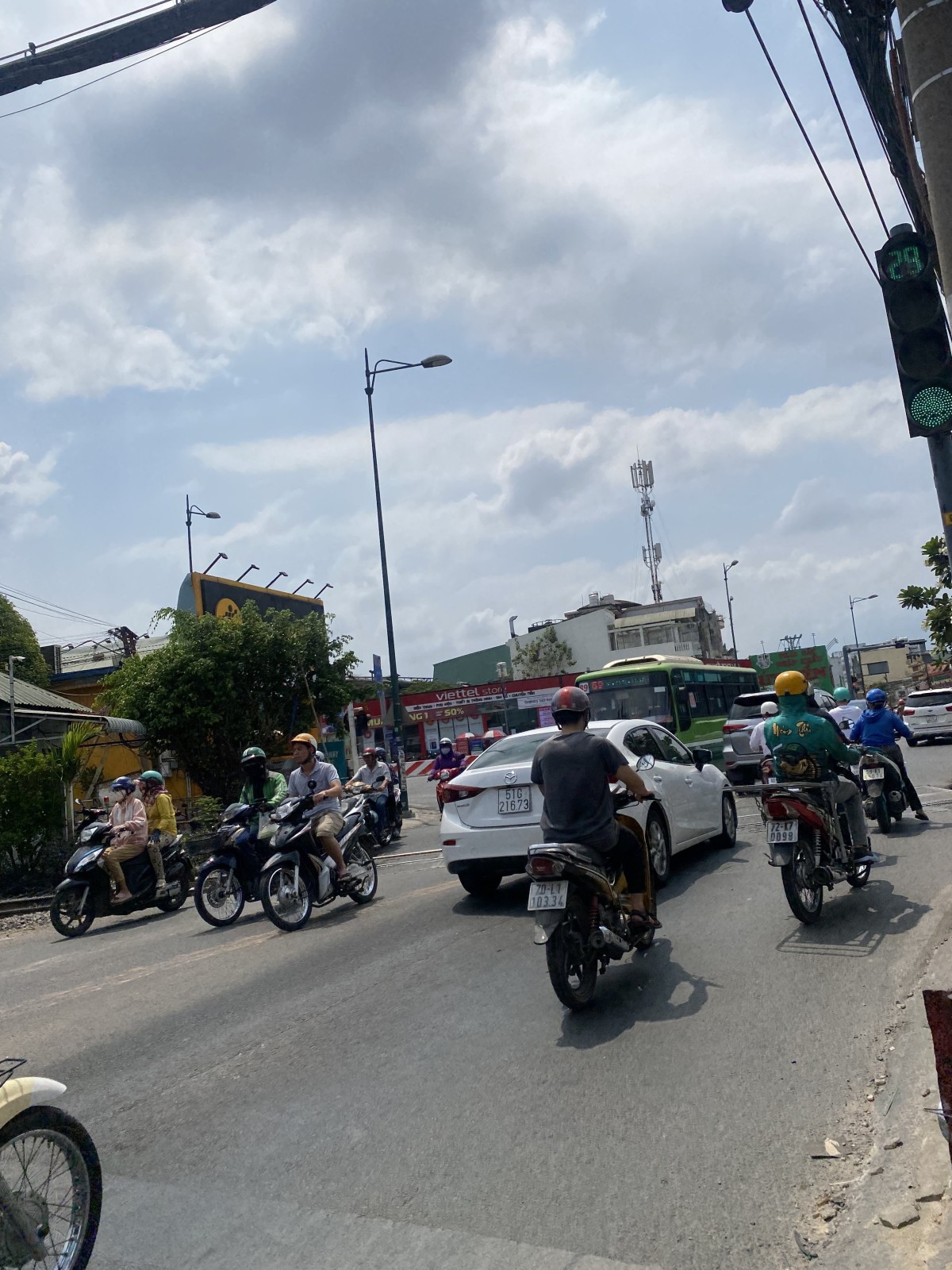 Mặt tiền Linh Đông sát Lê Ngoc Vân, gần chợ Thủ Đức, 246m2, 8x31, không quy hoach, không lộ giới 14.5 tỷ.