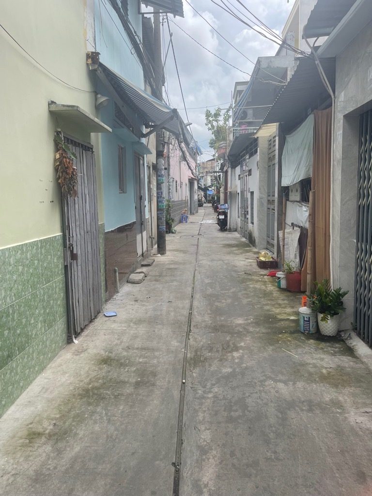 Bán Nhà Tỉnh Lộ 10, Phường An Lạc A, Quận Bình Tân . DT 20m2 x 2 tầng (3.2 x 7). Giá 2.15 tỷ TL.