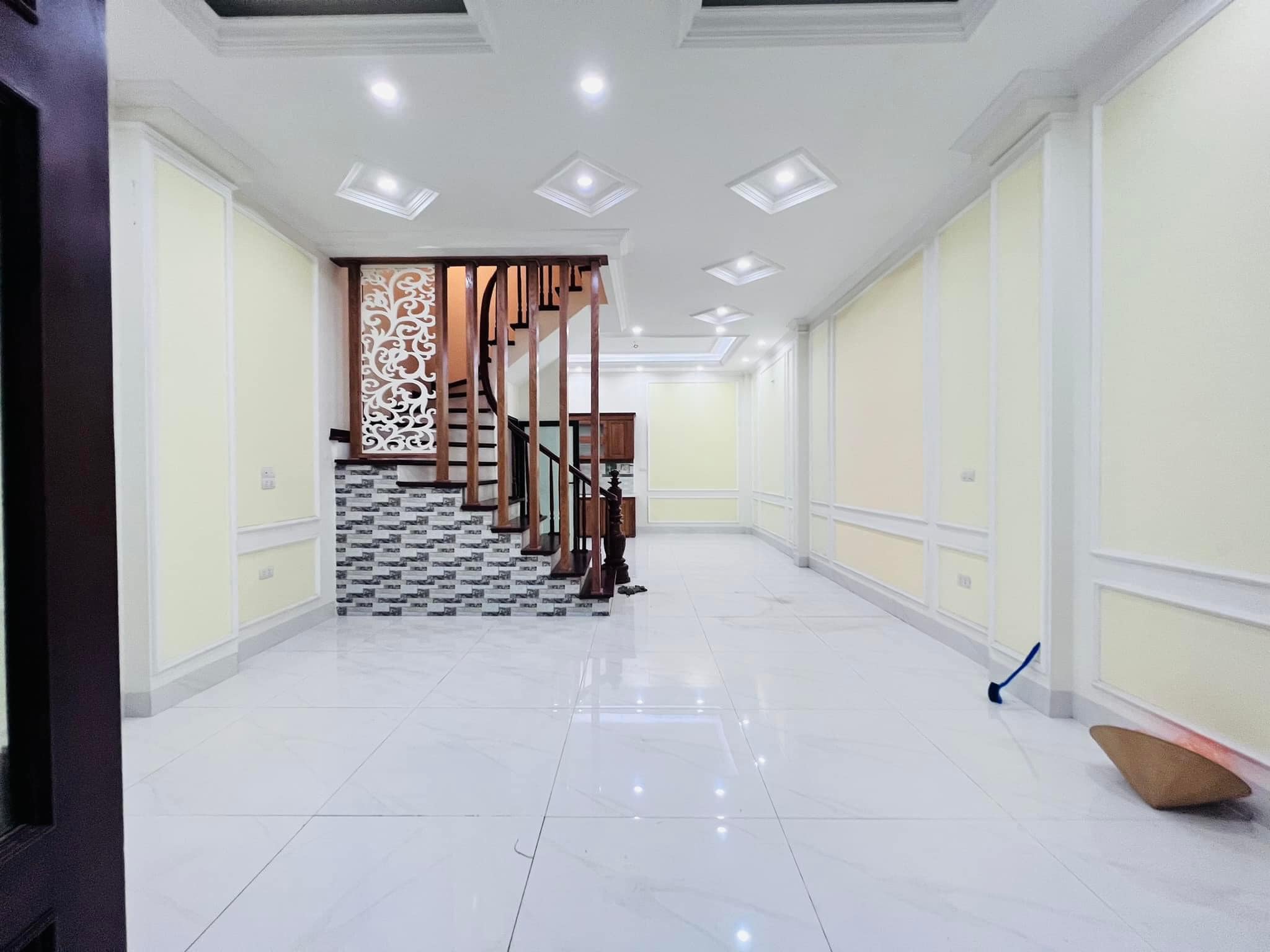 Nhà đẹp Nam Từ Liêm, Tây Mỗ, Vinsmart City 48M 4 Tầng,4P Ngủ, ngõ rộng taxi