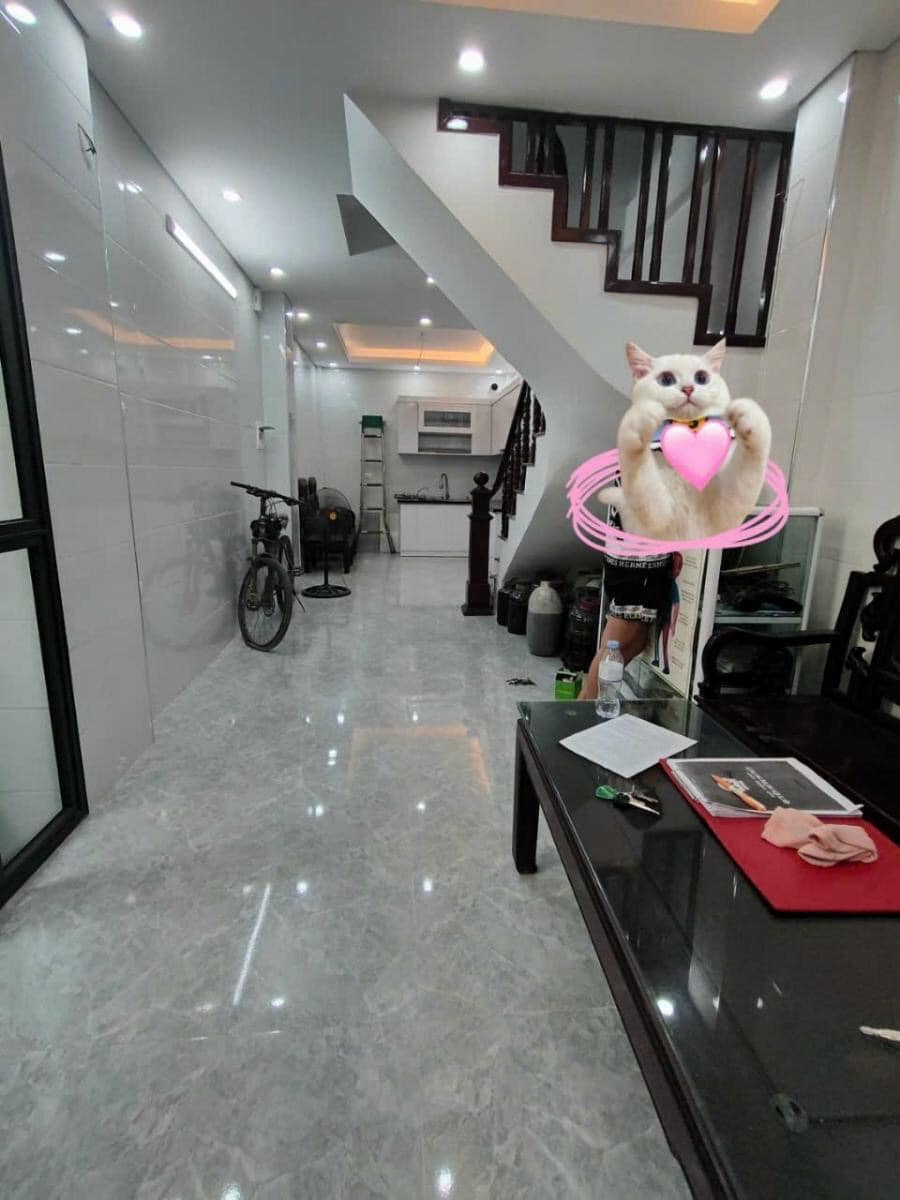 Bán nhà phố Minh Khai, Hai Bà Trưng 32m, 5 tầng. Giá: 4.8 tỷ