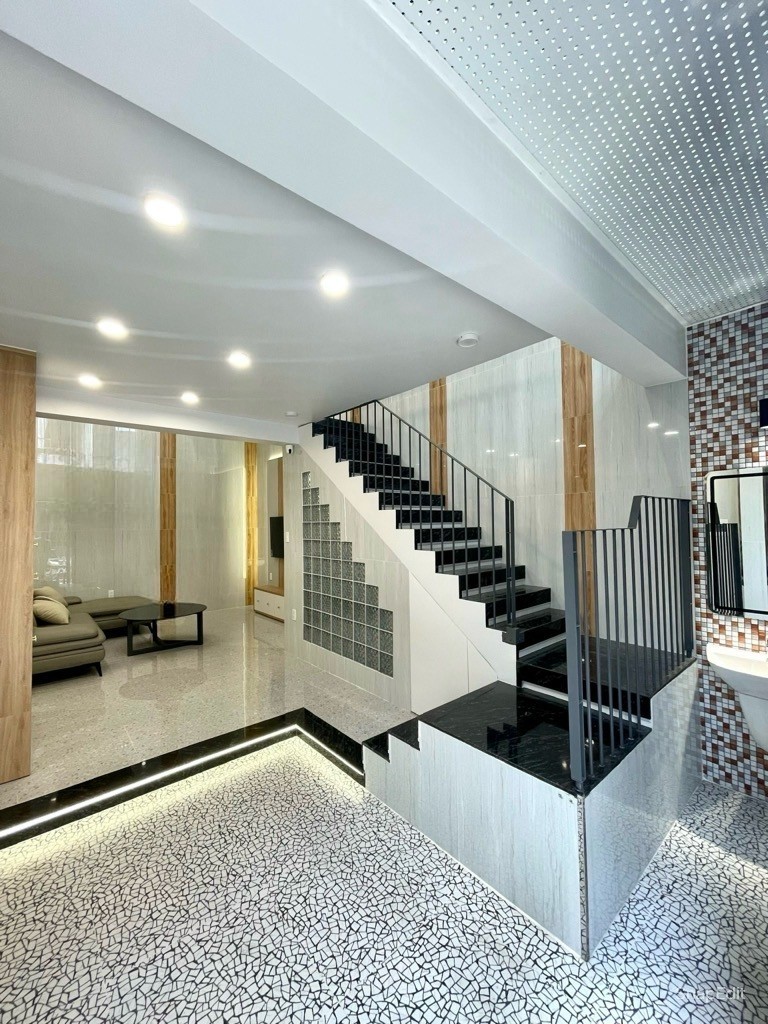 Nhà Đẹp 5 Tầng Nguyễn Văn Khối Gò Vấp Hơn 5,⁵⁹ Tỷ