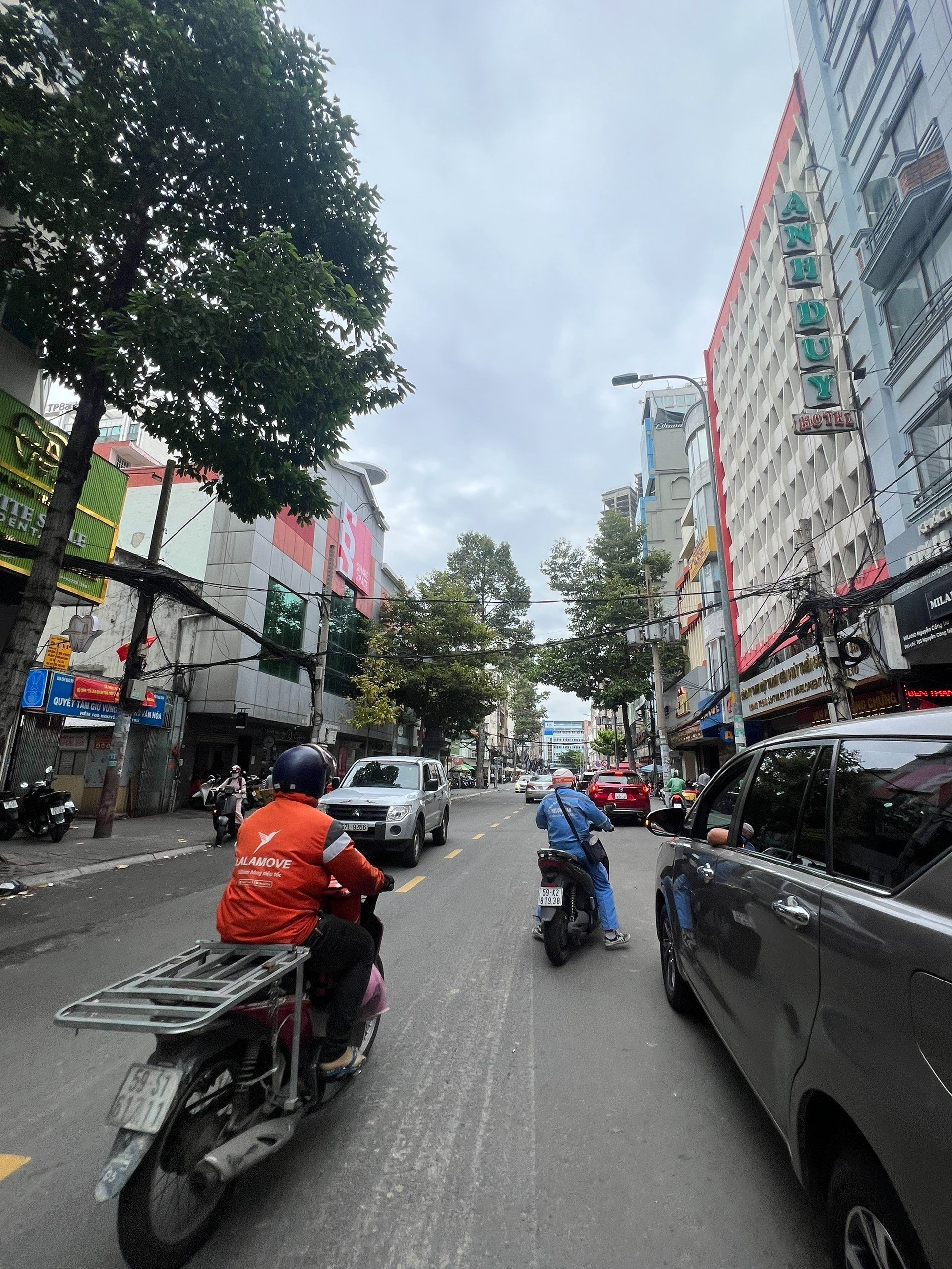 Bán Nhà MẶT TIỀN NB đường 3 tháng 2,Q.10,DT:9,5mx23m,KC:3 lầu,Giá:38 tỷ