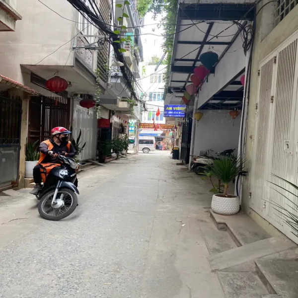 Bán nhà Tân Xuân - Bắc Từ Liêm oto đỗ cửa 50m2 giá gần 6 tỷ