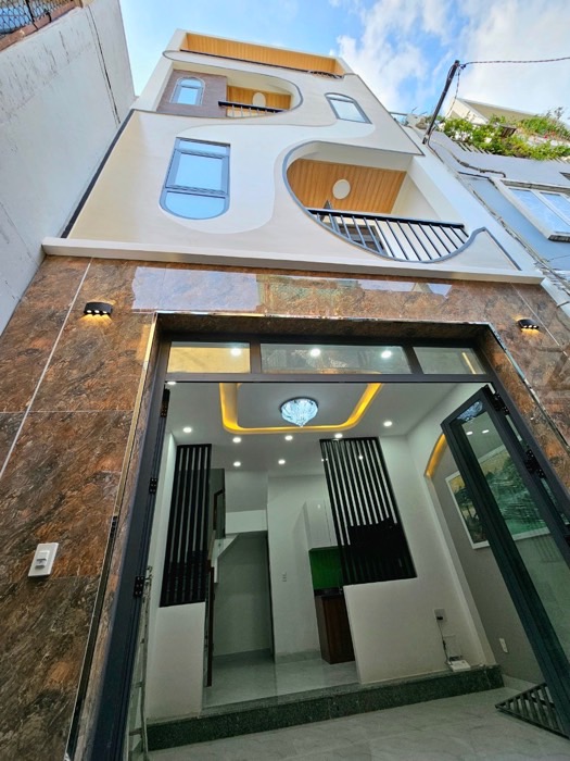 NHÀ MỚI Ở NGAY CAO THẮNG - TT PHÚ NHỤÂN - KẾT CẤU 4 TẦNG BTCT - HẺM THOÁNG - NGANG 4,5M SIÊU HIẾM, CHỈ 6 TỶ TL