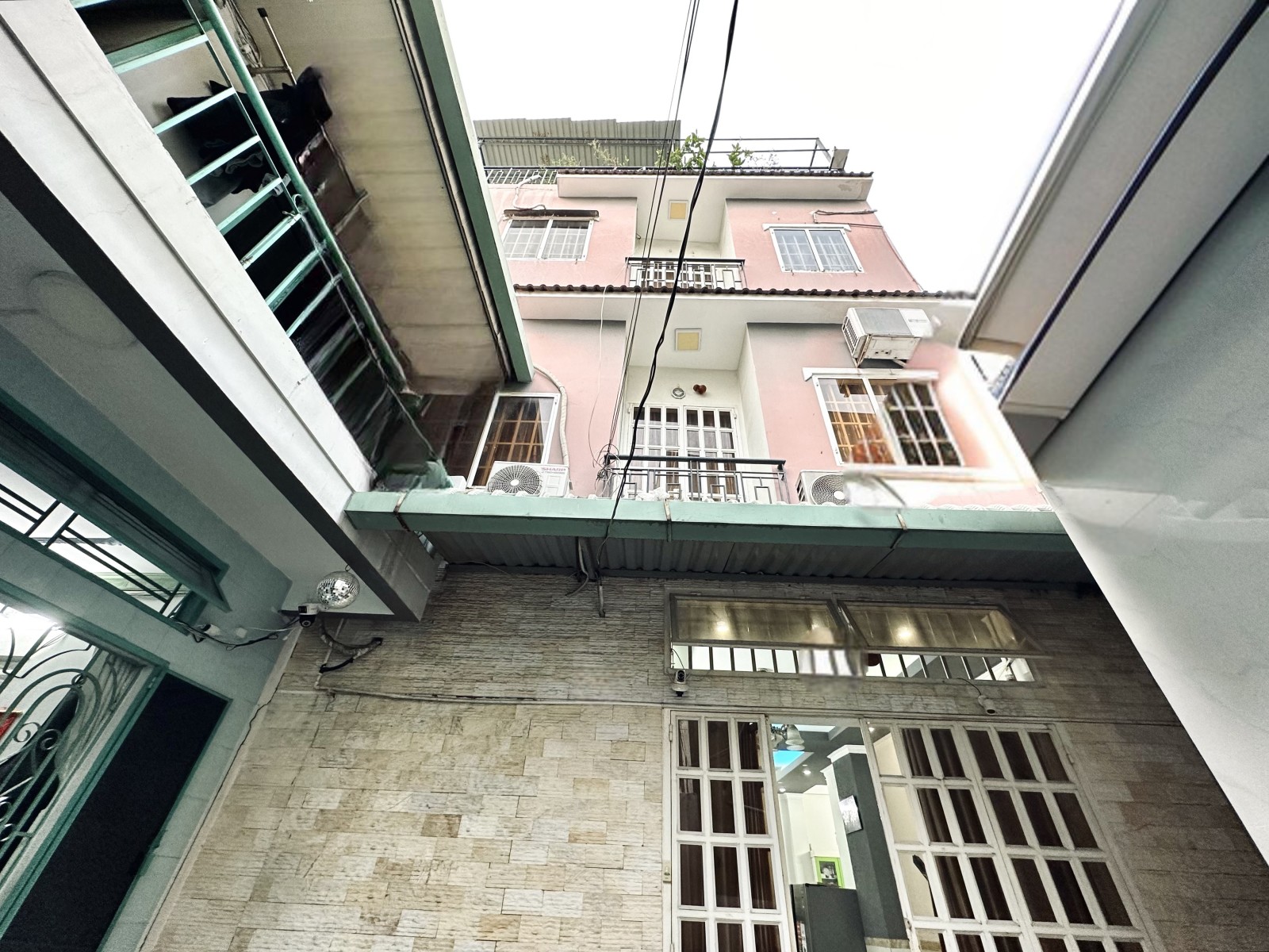 P5 BÌNH THẠNH - 61M2 - 4 TẦNG - 7 PHÒNG ( có phòng dưới trệt, cải tạo lên 10 phòng ) - H3G, 30M RA Ô TÔ TRÁNH - 5.9 TỶ