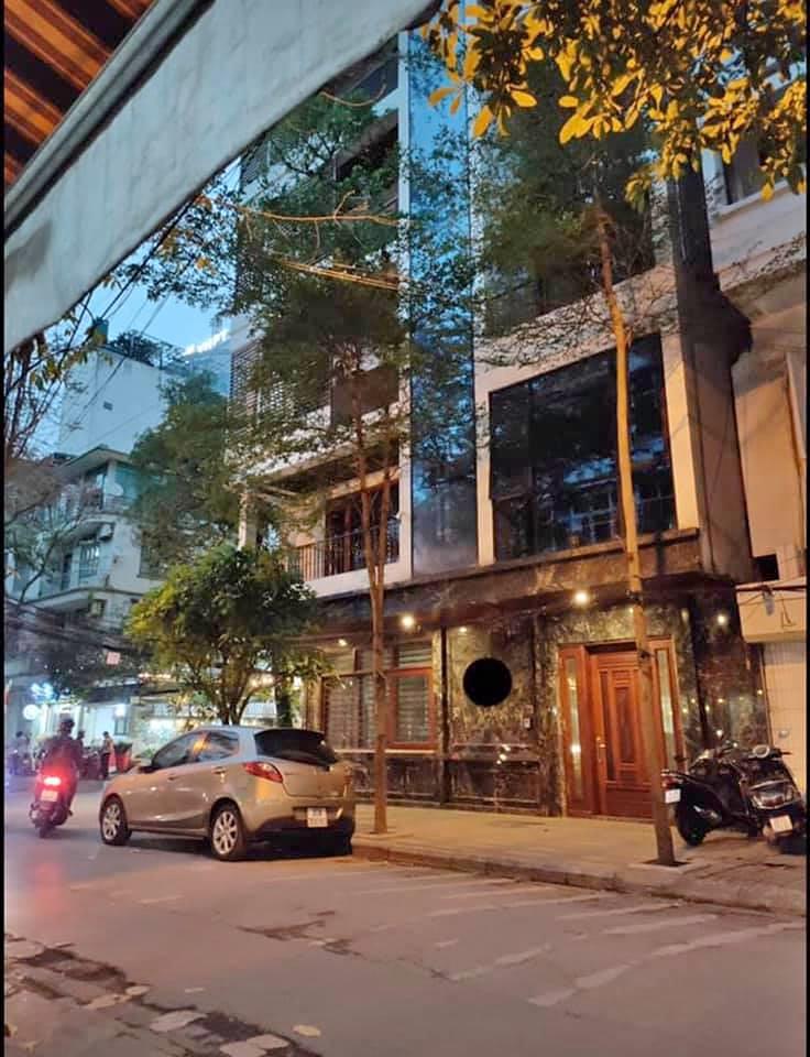 BÁN GẤP NHÀ DÂN XÂY 20M2 5 TẦNG MẶT TIỀN 3M 3.75TỶ Phố Ngọc Hà Ba Đình