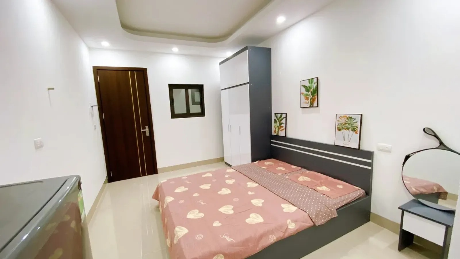 Nhà dòng tiền đỉnh cao ngõ 426 Đường Láng 50m 7t thang máy, giá nhỉnh 14 tỷ, ngõ thông ba gác