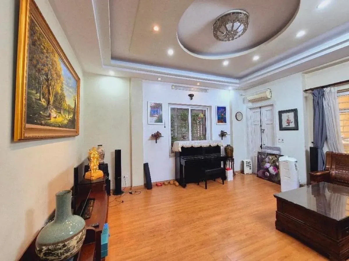 Bán nhà khu phân lô Phạm Tuấn Tài, Cầu Giấy, 55m2, 5 tầng, dân xây, gara ô tô, 3 thoáng, nhỉnh 18 tỷ