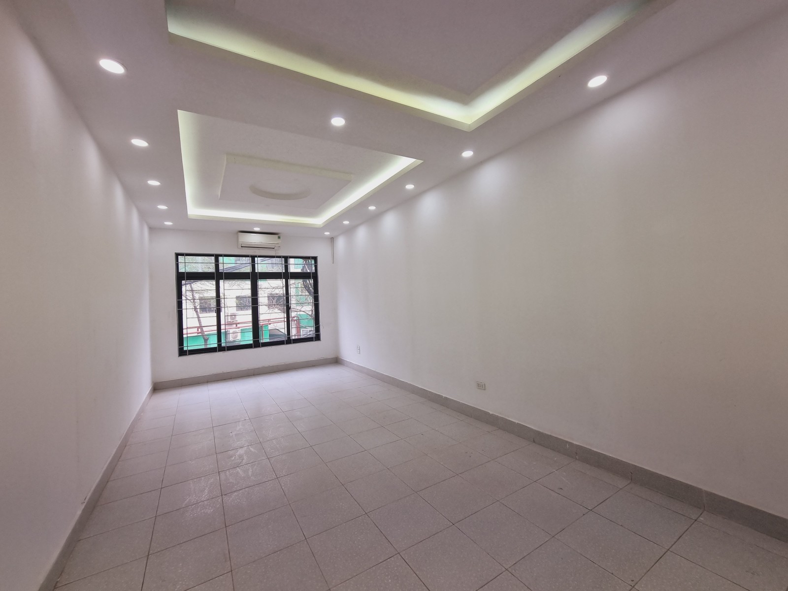 CHÍNH CHỦ CẦN BÁN TÒA NHÀ 60 m2 x 5 T PHỐ MỄ TRÌ HẠ VỈA HÈ RỘNG Ô TÔ 2 LÀN NHỈNH 25 TỶ Ô TÔ KD