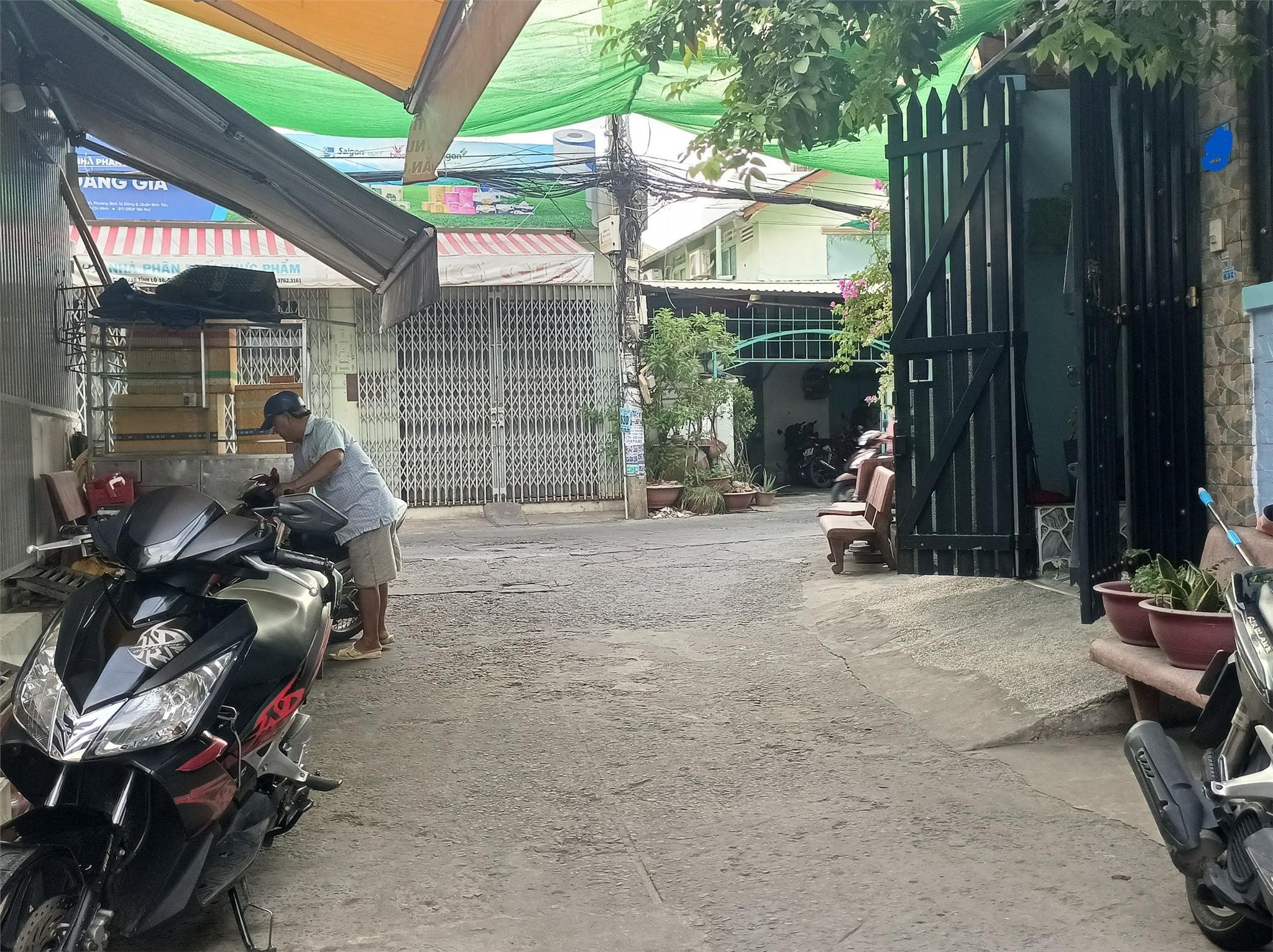 Nhà đẹp Khu Tên Lửa - 55m2 - NGANG CHÀ BÁ 5.5M - HXH - 2 TẦNG - CHỈ NHỈNH 4 ĐỒNG