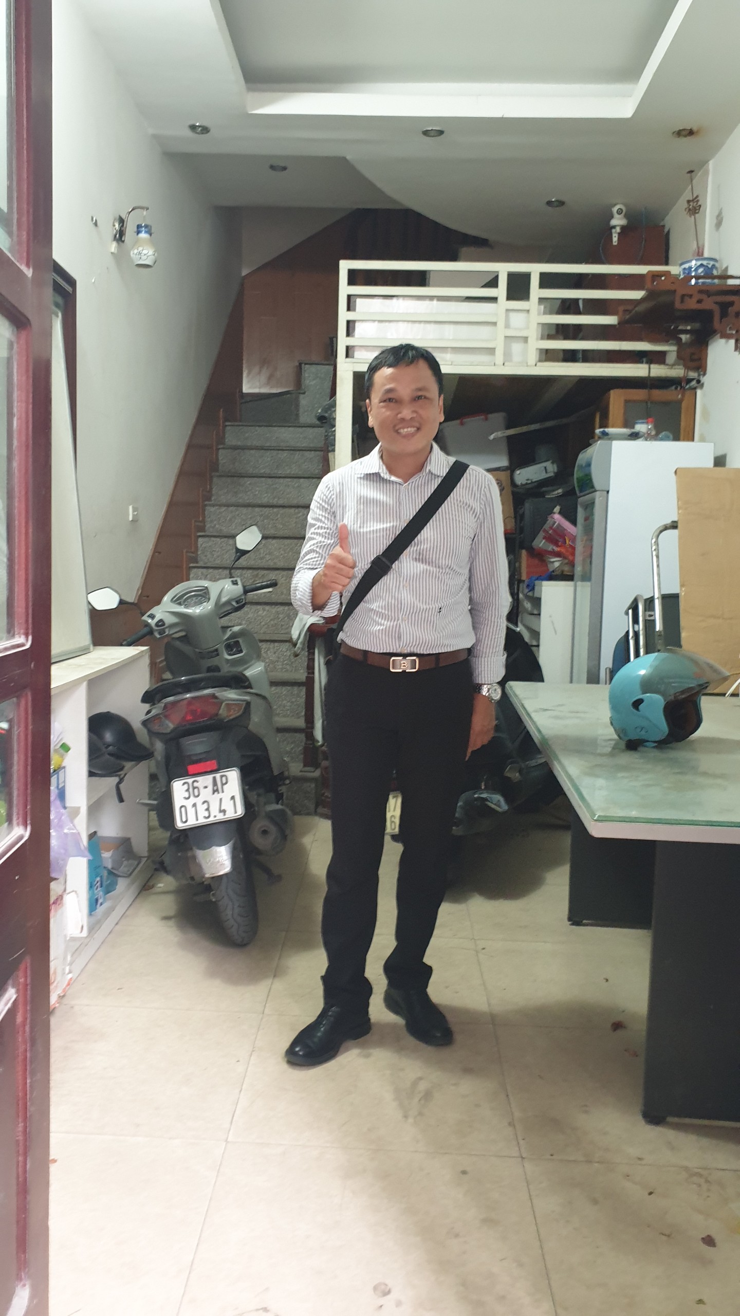 3 MẶT THOÁNG - Ô TÔ VÀO NHÀ - TRUNG TÂM QUẬN CẦU GIẤY - GẦN NHIỀU TRƯỜNG ĐẠI HỌC - TẦM TIỀN 5 TỶ - VỪA Ở VỪA CHO THUÊ