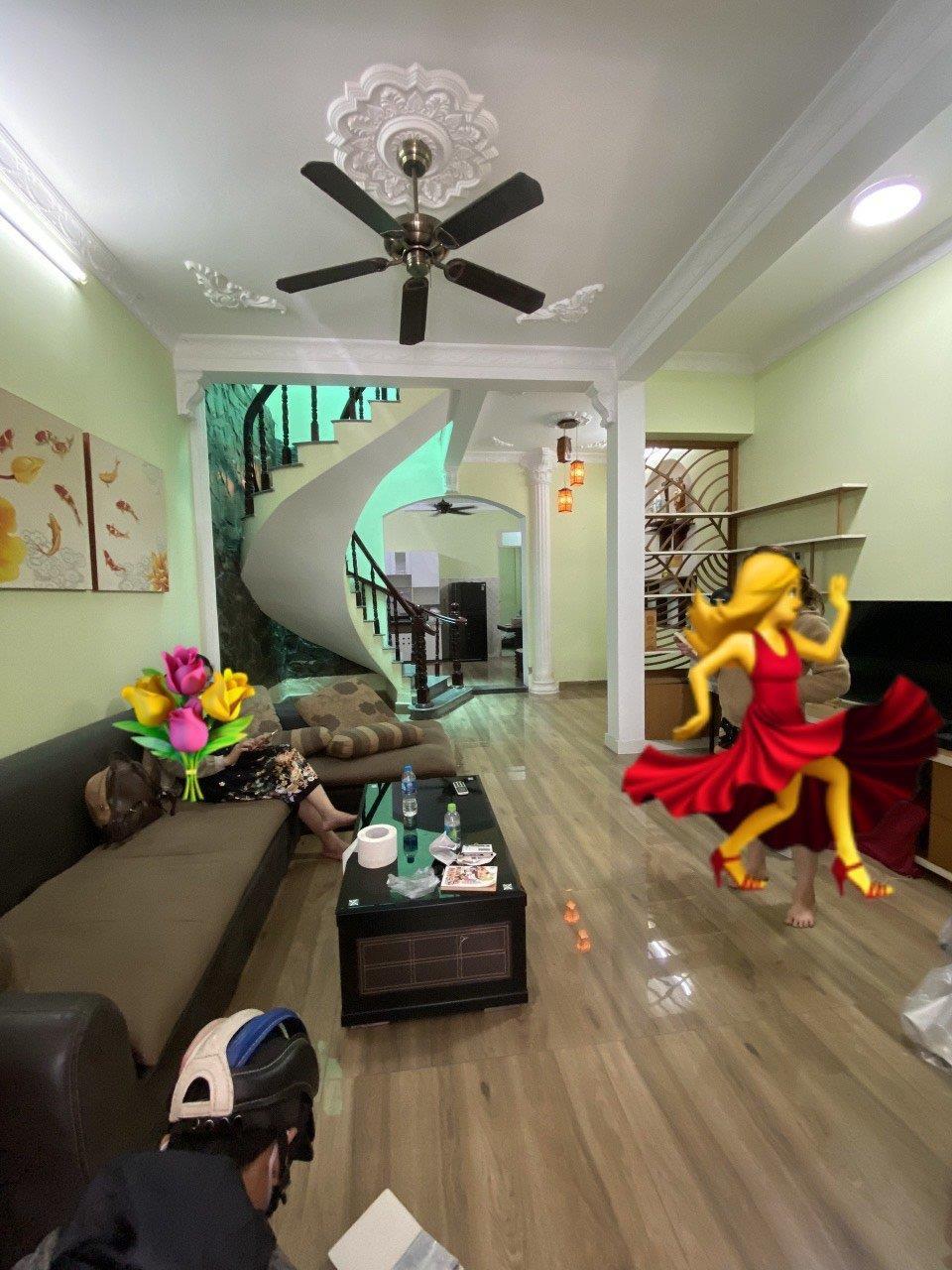 BÁN ngôi nhà MT ngay khám đa khoa Q12, khu dã ngoại công viên PHẦN MỀM QUANG TRUNG, KINH DOANH nhiều NGÀNH NGHỀ. GIÁ