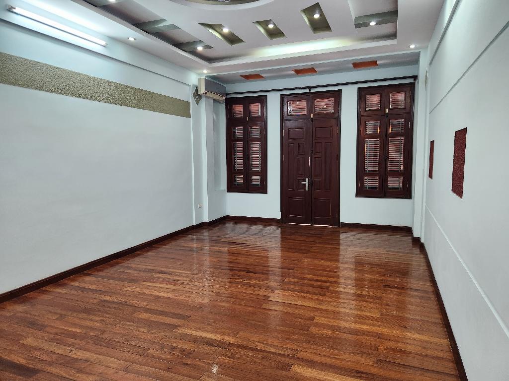 Bán nhà đẹp ở ngay 2 thoáng kinh doanh phố Nghia Đô Cầu Giấy 24 tỷ.