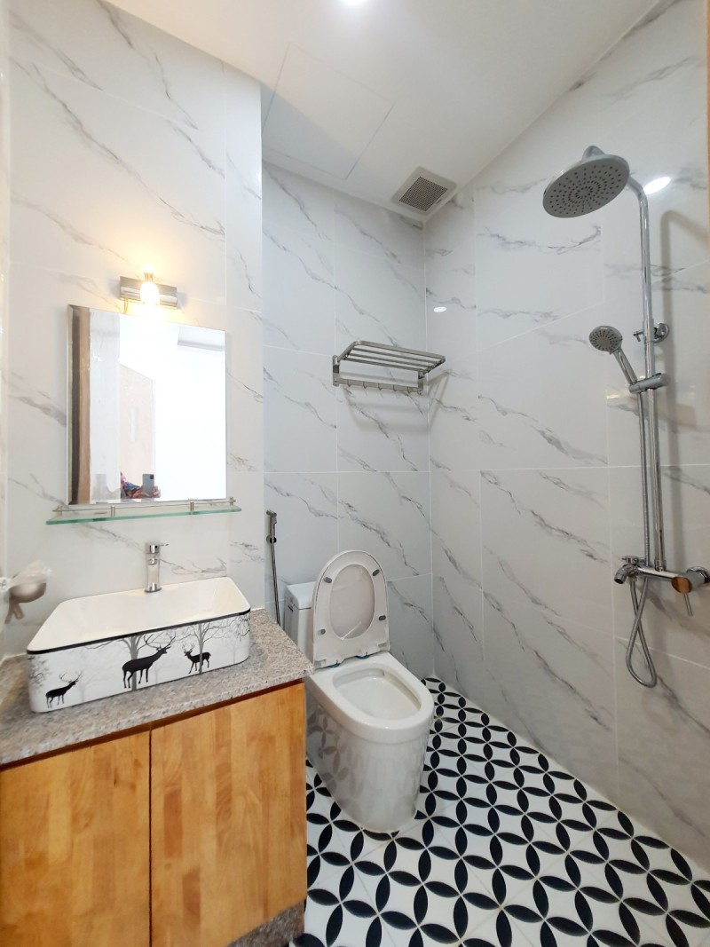 BÁN NHÀHXH TRẢI NHỰA 6M, TT Q10 - NHÀ 4 TẦNG, CÓ THANG MÁY CHỜ - 71M2 - 15.5 TỶ.