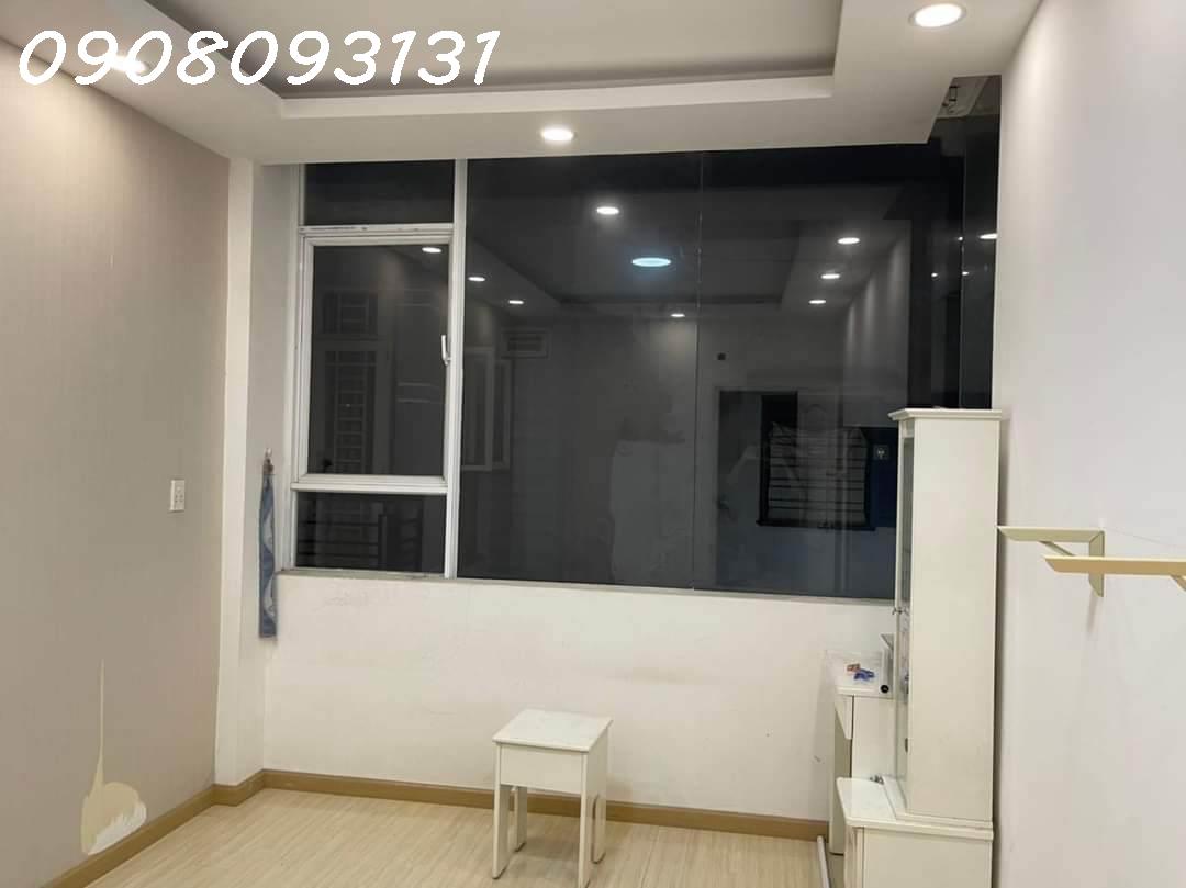 Bán Nhà Phường 5 Hẻm 304/ Thích Quảng Đức Dt : 55M2 , 3 Pn Giá 4 Tỷ 650 ( Còn Thương Lượng )