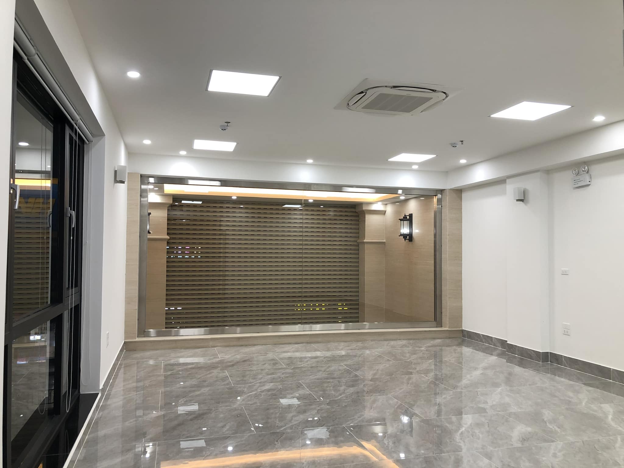 Bán nhà Thái Thịnh, 134m2, 9 tầng, mặt tiền 7.1m, 55 tỷ, vỉa hè, ô tô tránh, Kinh Doanh đỉnh