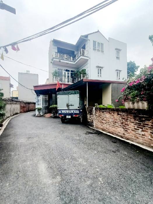 Bán lô đất Làng Cam , Gia Lâm 55m, đường ô tô vào đất. Giá 3,2 tỷ.