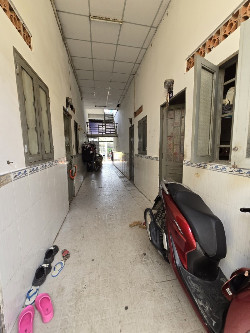 Bán Phòng Trọ Nguyễn Cửu Phú, Tân Tạo A, Bình Tân, Ngang 10m x 20m, tổng 14 phòng cho thuê 30 triệu tháng, Bán Giá Chỉ