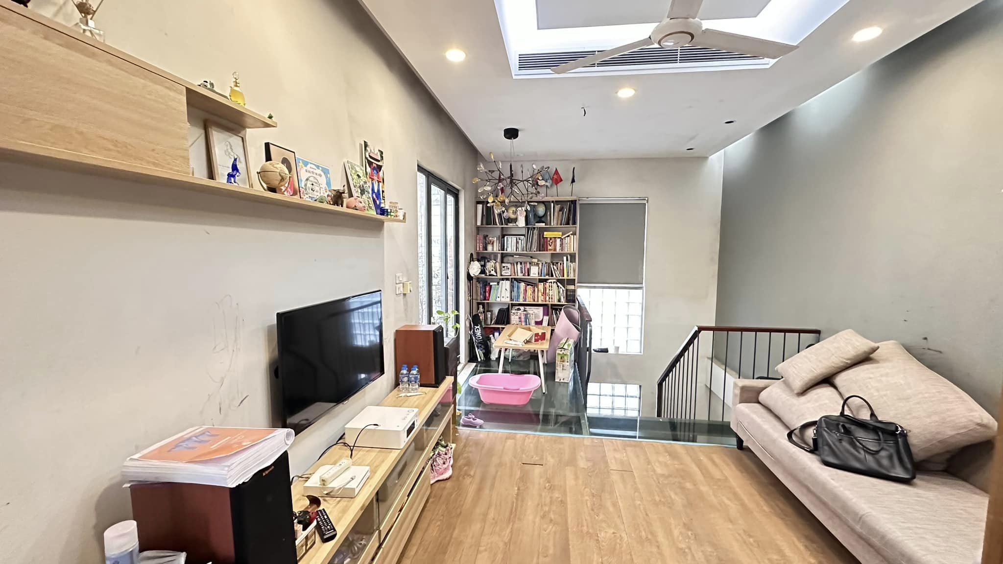 Hót ! Nhà lô góc,Mặt Phố Trường Chinh, Thanh Xuân 58m2 x5Tầng, vỉa hè kinh doanh, giá 21.5 tỷ 0969693855.