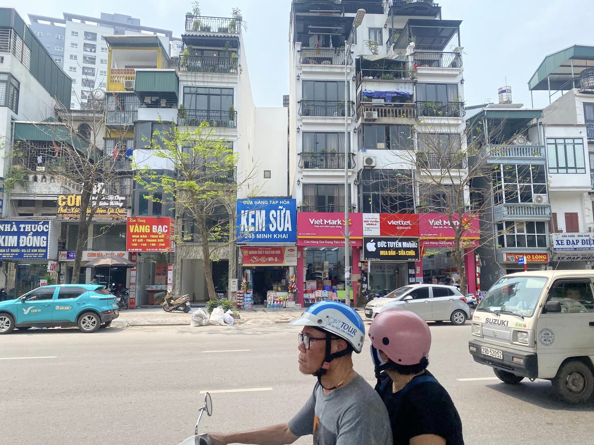 Bán nhà mặt phố Minh Khai, Lô góc, Vỉa hè cực rộng, Xây Building cực đỉnh, 230m2, MT 25m, 65 tỷ