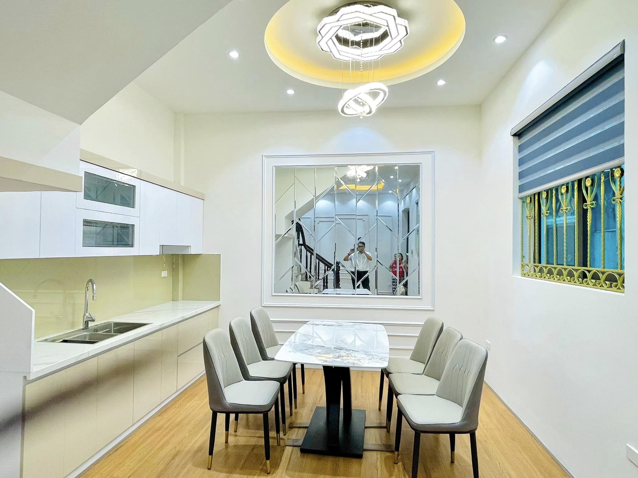 Ngõ ba gác, Ô tô 30m, Đẹp ở ngay, bán nhà Quan Thổ-0946383428