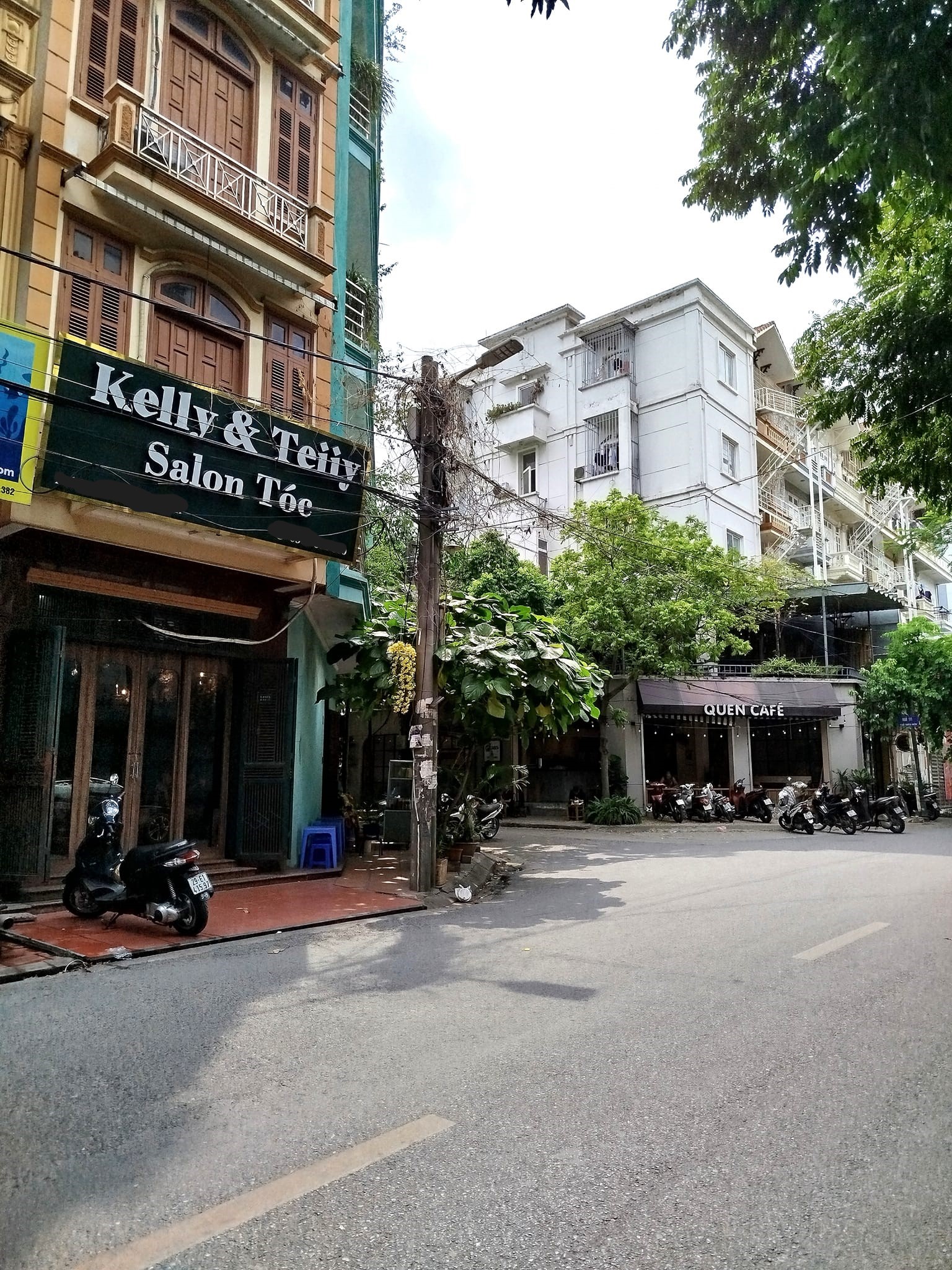 Bán nhà HoàngQuốcViệt, 76m mt 7m, 6 tầng thang máy, căn góc, vỉa hè, ô tô tránh dừng đỗ ngày đêm