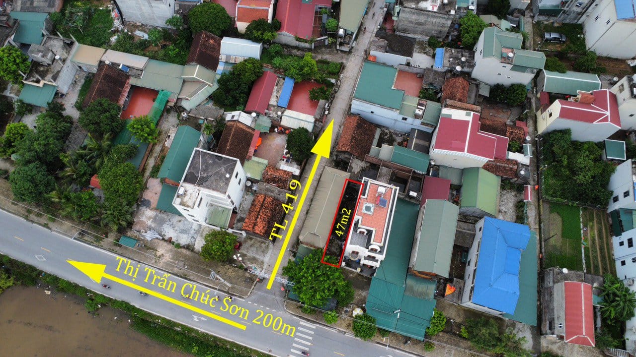 Em cc cần bán lô đất 47m2, chỉ nhỉnh 2.x tỷ (x tí hon), mặt đường Nguyễn Anh Trỗi, vỉa hè rộng mênh mông, kinh doanh