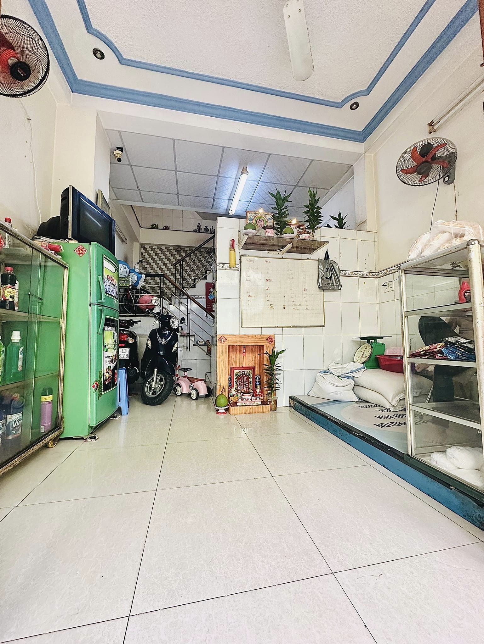 Chốt 4Tỷ600 - Nhà 4 tầng - Hẻm thông Âu Dương Lân - Phường 3 - Quận 8