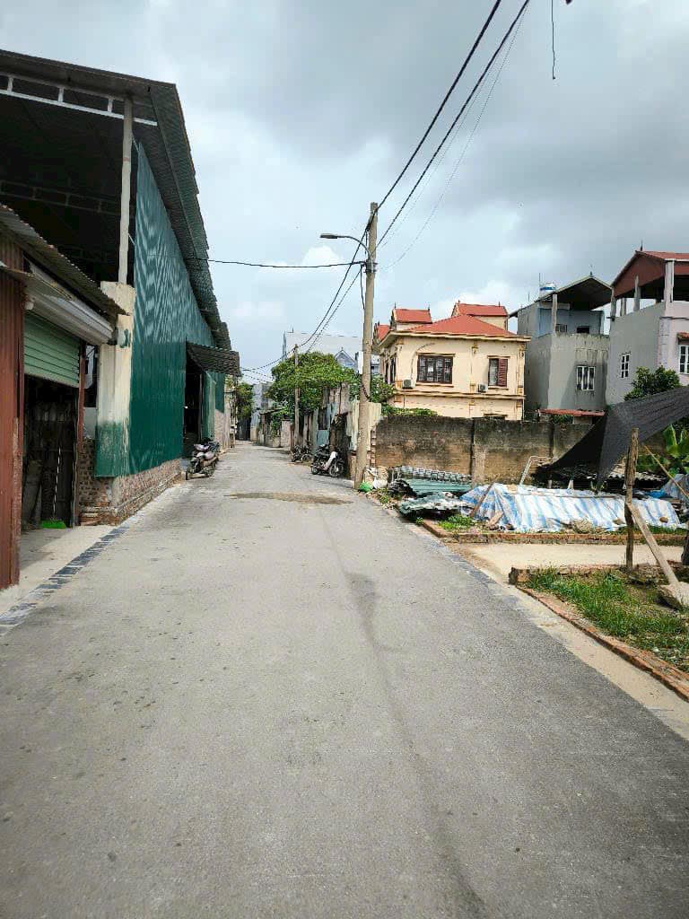 Rẻ nhất khu vực 40m2 đất thôn Bến Trung, Bắc Hồng, Đông Anh