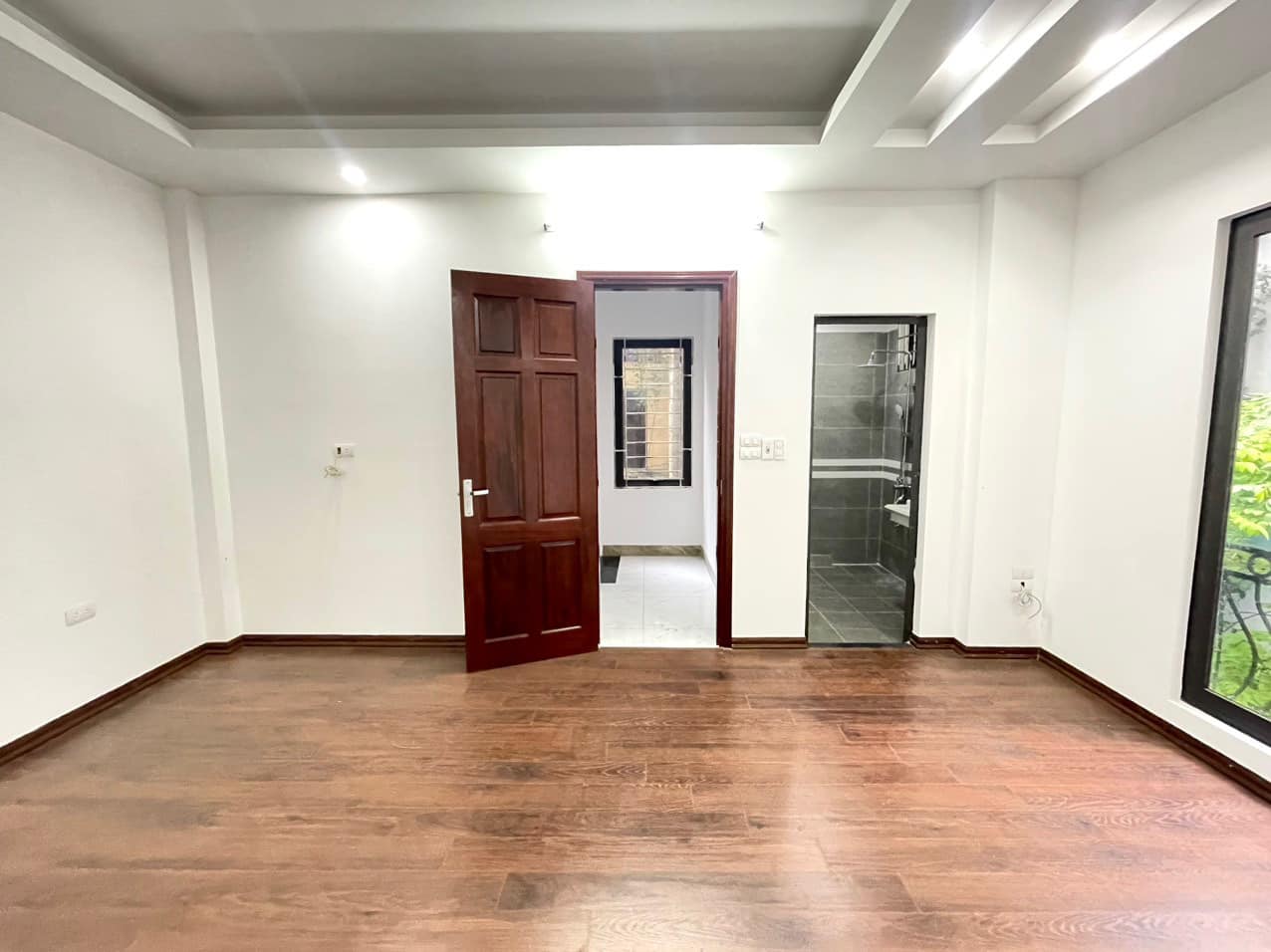 Mặt ngõ, Thông, Mới tinh bán nhà Tôn Thất Tùng-0946383428