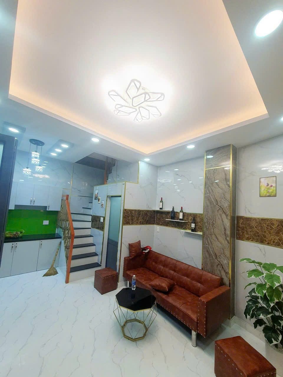 Chốt 3 tỷ xíu - Nhà mới 3 tầng ngang 6m hiếm - Dương Bá Trạc - Phường 1 - Quận 8