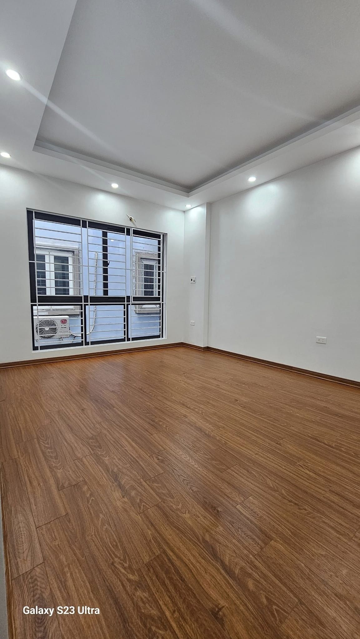 Bán Nhà Xuân La Xuân Đỉnh 55m x 5 Tầng Mt 7m Nhỉnh 7 Tỷ.