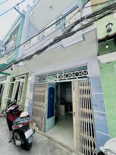 Nhà 2 tầng - Hẻm 4m đường Âu Dương Lân - Ô tô đổ cửa - Phường 3 - Quận 8 - Chủ gắp bán