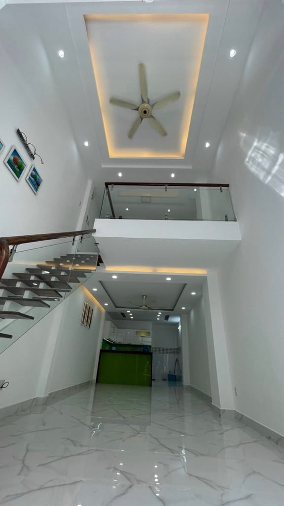 Nhà mới 4 tầng kiêng cố , 4x15m , Hẻm 4m ô tô đổ cửa , Thông đường Âu Dương Lân , Phường , Quận 8