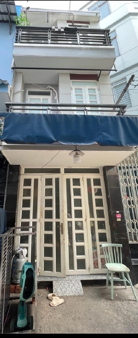 Nhà 3 tầng - Mặt tiền hẻm thẳng 4m ra đường Nguyễn Thị Tần - Phường 2 - Ngay trung Tâm Quận 8