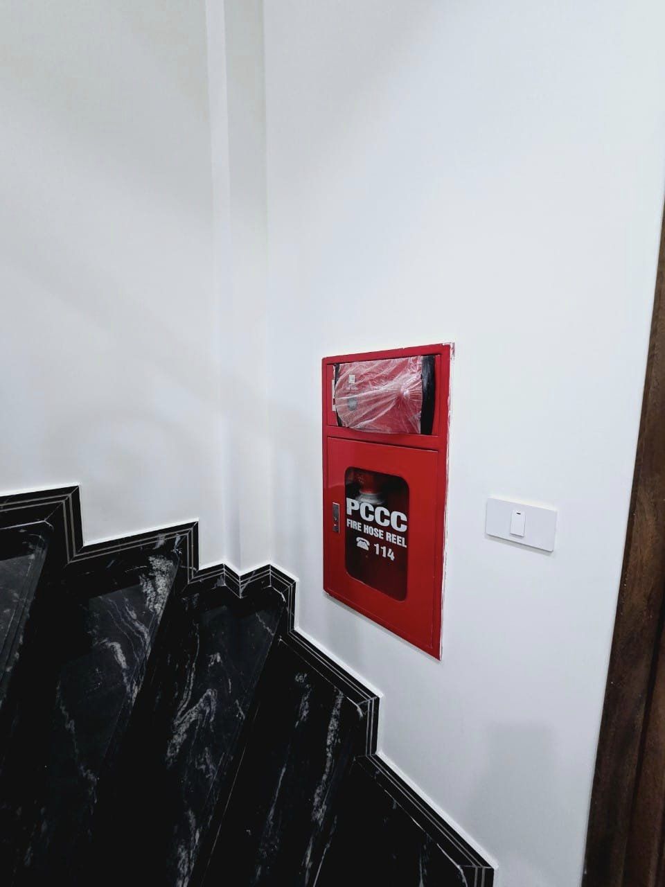 MẶT PHỐ VĨNH PHÚC –BA ĐÌNH 45m2- 9 TẦNG THANG MÁY-VỈA HÈ- KINH DOANH- GIÁ CHÀO 22 TỶ