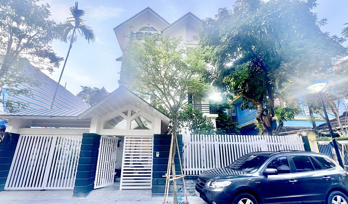 CỰC VIP- Biệt Thự Bắc Linh Đàm 260m2/ 4Tầng/ MT 13m chỉ 51 Tỷ, Nhà đẹp ở ngay