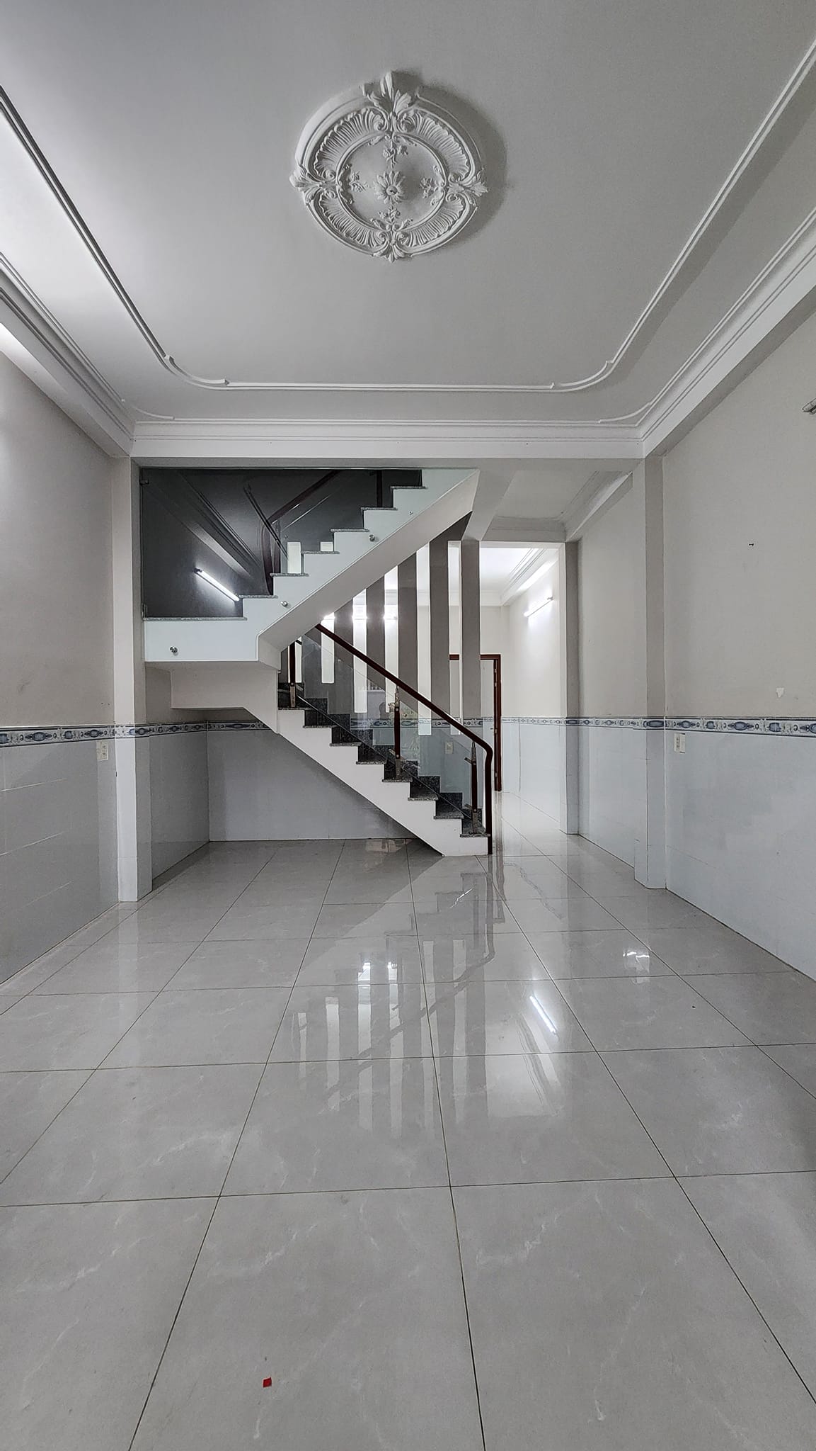 Bán nhà hẻm nhựa 8m 502 Huỳnh Tấn Phát Thông Sang Đường Lý Phục Man Phường Bình Thuận Quận 7