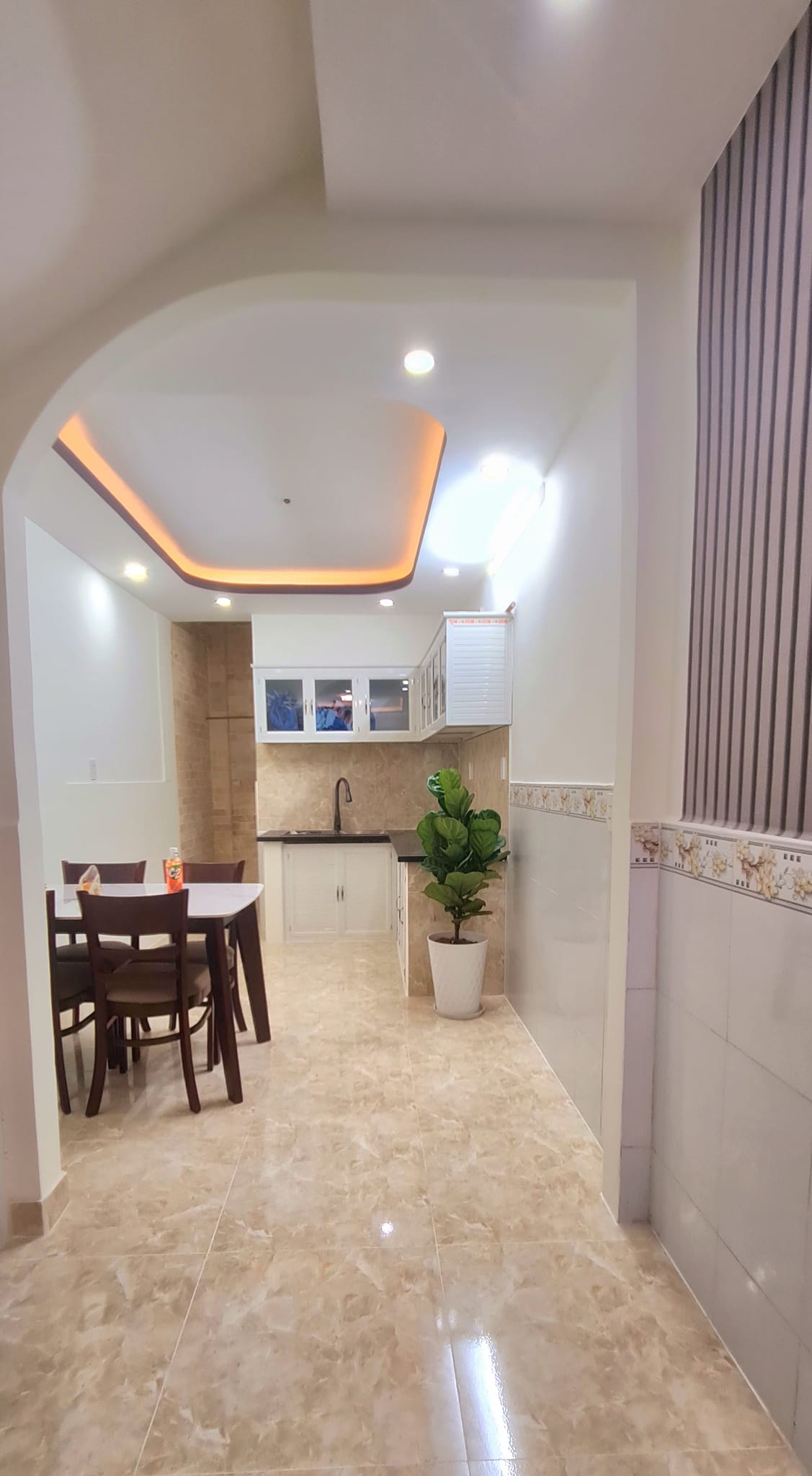 NHÀ ĐẸP GIÁ RẺ SỔ HỒNG HOÀN CÔNG! NGAY CHỢ MINH PHÁT