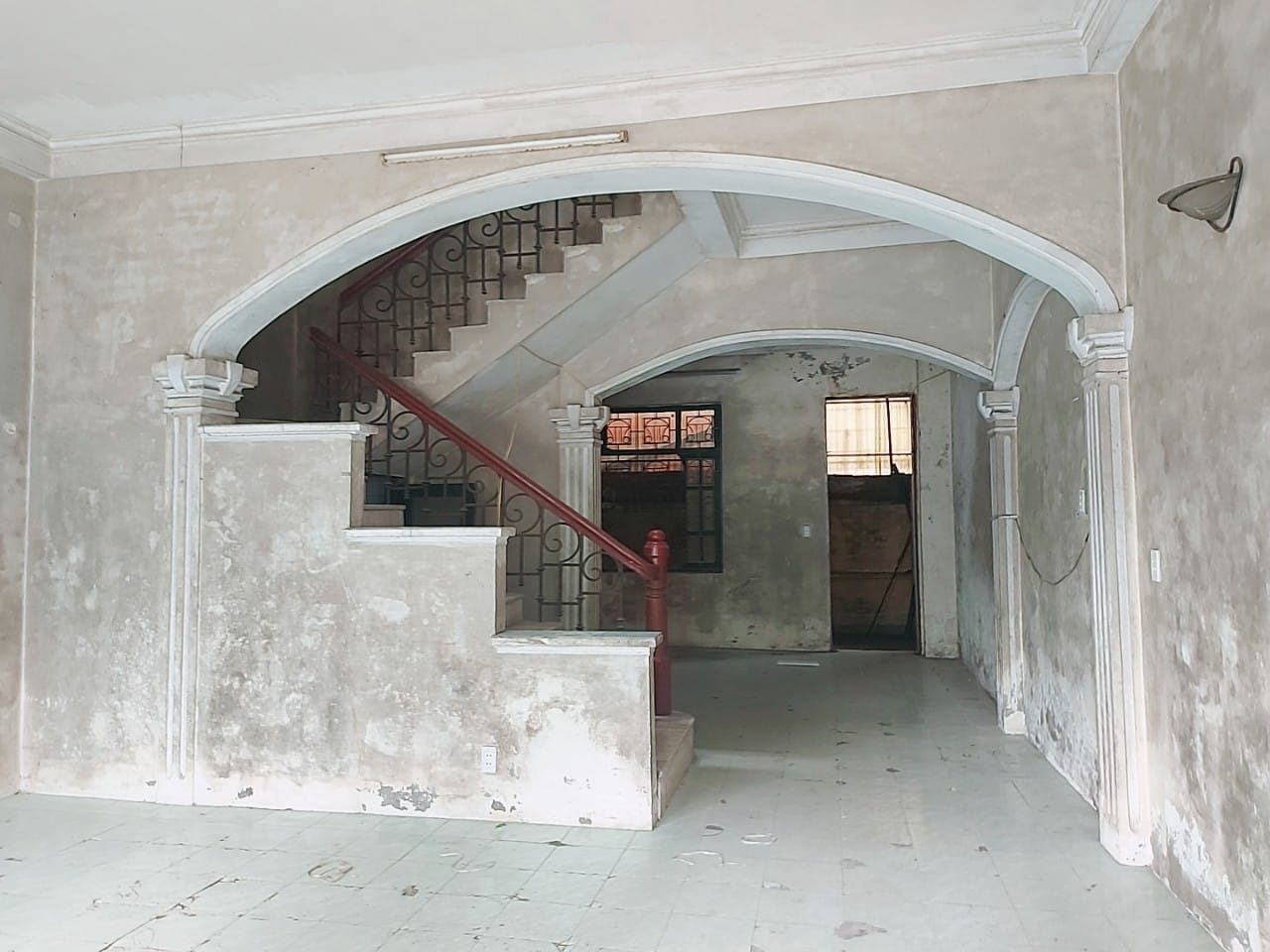 BÁN NHÀ ĐỨC GIANG LONG BIÊN-95 4T 11xTỶ-ÔTÔ TRÁNH-SỔ ĐẸP-KHÔNG LỖI PHONG THỦY