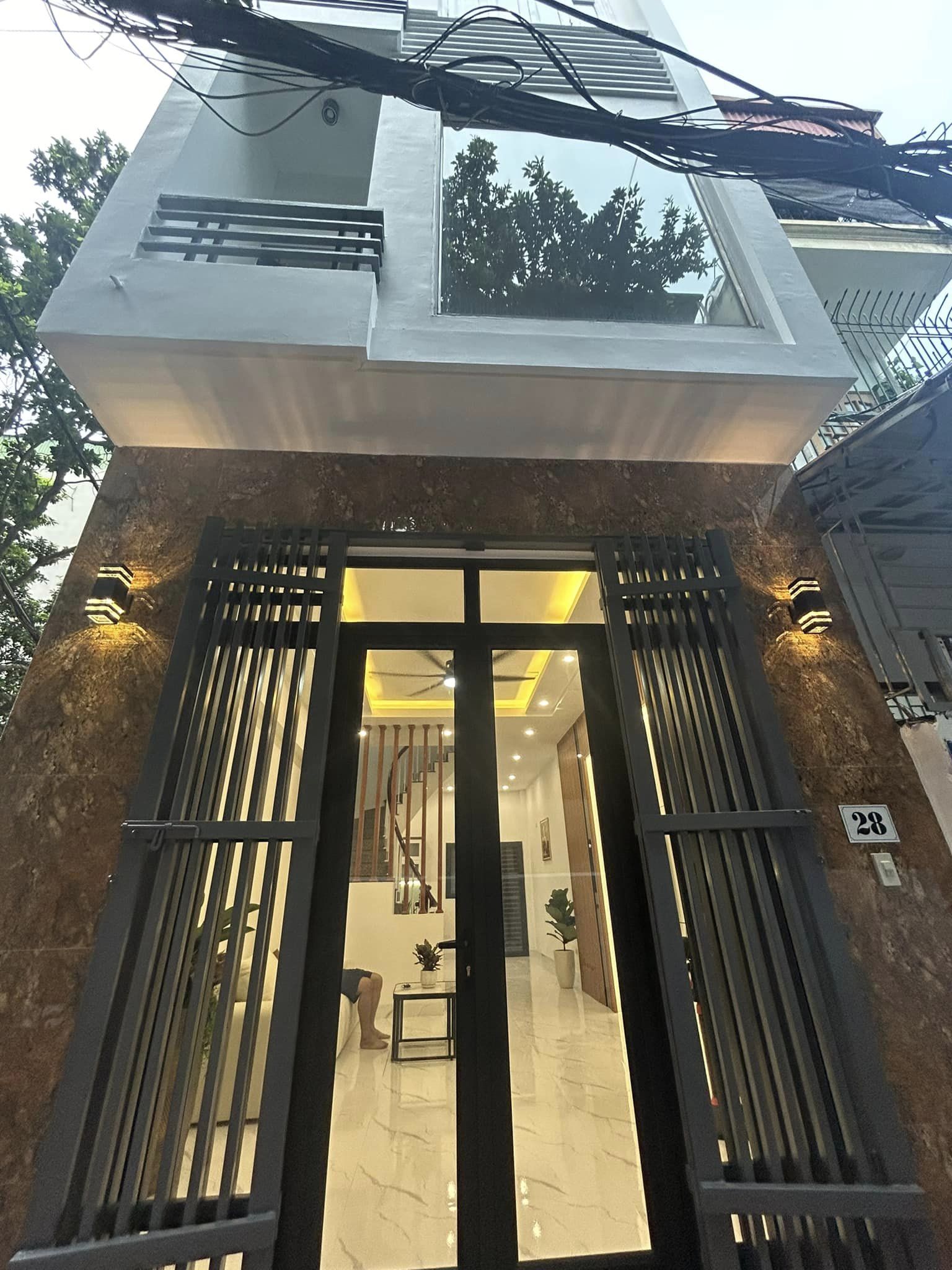 (LÔ GÓC) Bán nhà NGÕ 73 Hoàng Đạo Thúy 50mx5T 6PN mới đẹp tặng nội thất 3 thoáng gần oto 7 tỷ