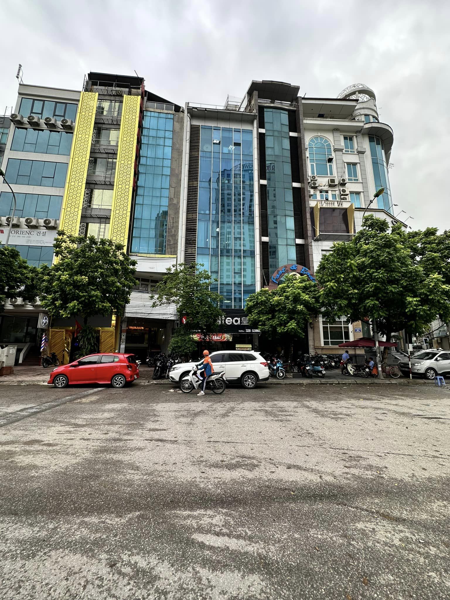 Bán Nhà Mặt Phố Dương Đình Nghệ Cầu Giấy 170m x 12 Tầng Mtg 5.8M Giá 110 Tỷ.