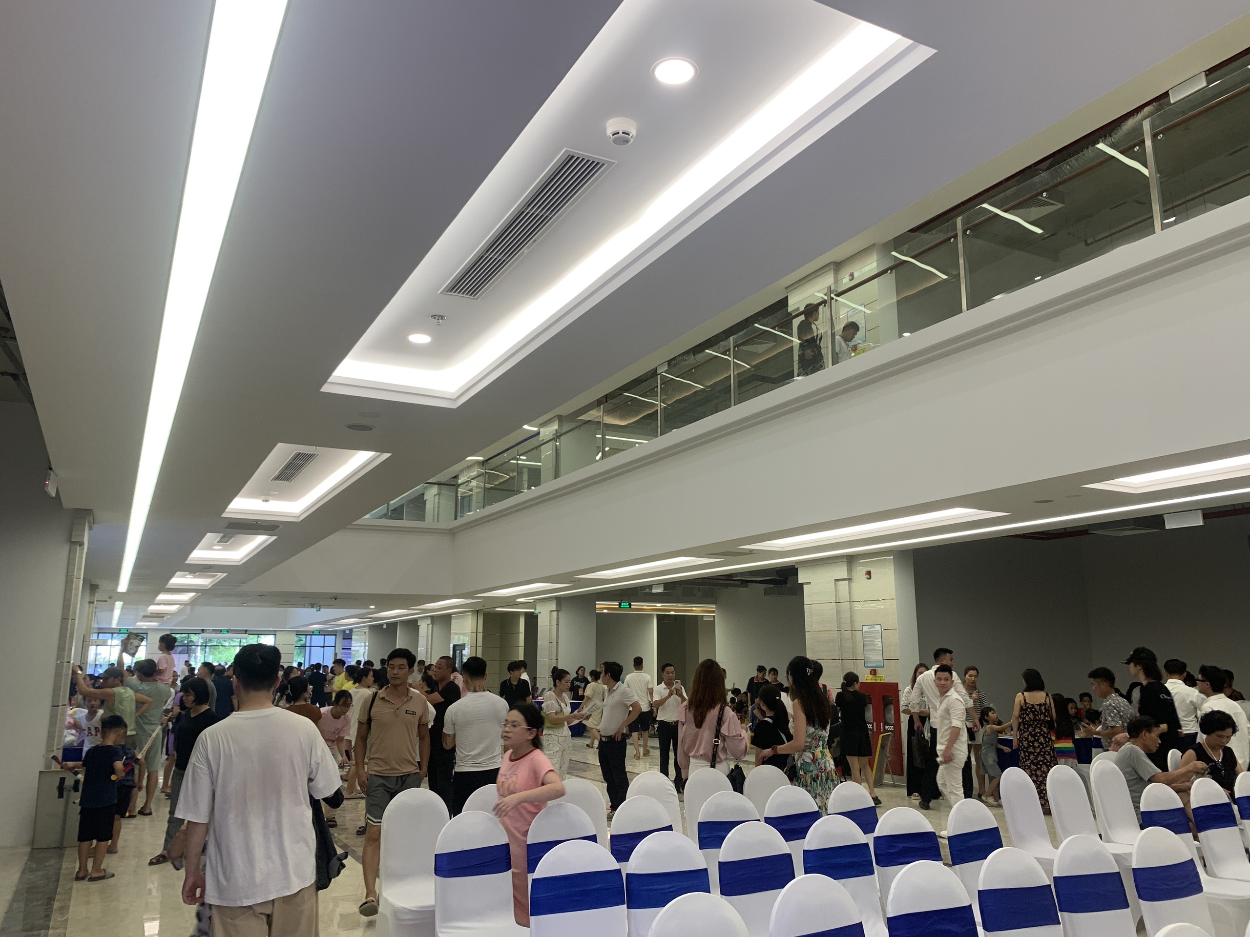 (SIÊU RẺ) Bán shophouse Vin Tây Mỗ 30- 150m KD 24/7 bia karaoke bar 100 tr/1m vay 70% ân hạn 24 tháng giảm 11%