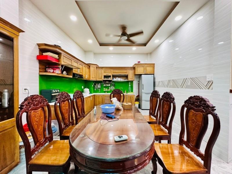 HẺM XE HƠI VÀO NHÀ, THÔNG NGUYỄN VĂN LƯỢNG, LOTTEMART 2 PHÚT, NGANG 6M DT 116M2 GIÁ 11.7 TỶ.