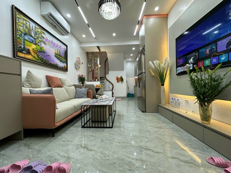 Bán Nhà Đại La - Vị Trí Đẹp, Giá Tốt, Chốt Nhanh Trong Ngày Cầm 4 Tỷ Có Nhà 54m2.