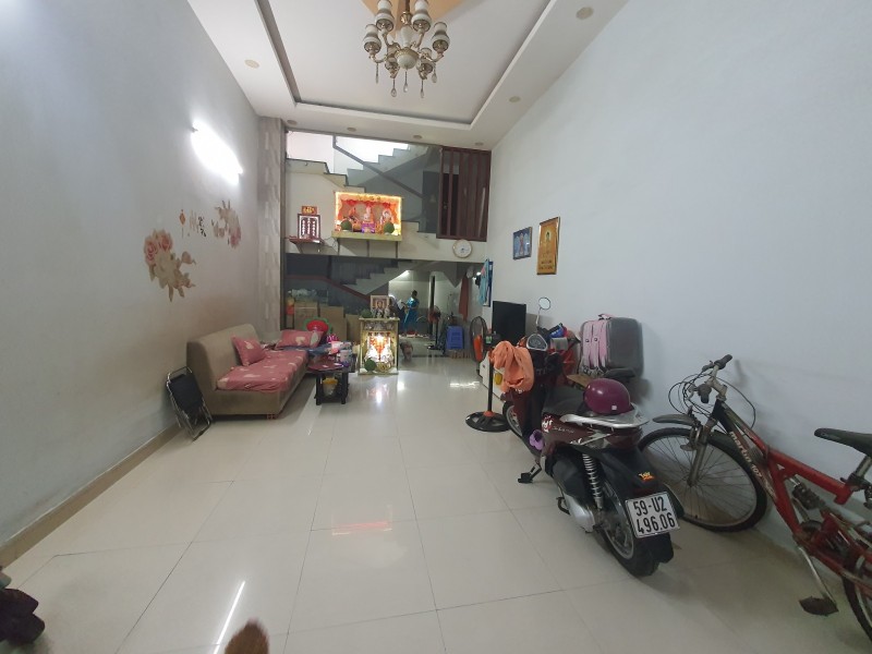 Bán nhà Trung Tâm,Q11 đường Hồng Bàng, 54m2, 3 tầng, Chỉ 5.9 Tỷ