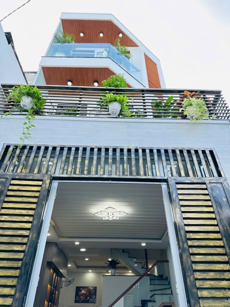 BÁN NHÀNHÀ MỚI VÀO Ở NGAY — LÔ GÓC 2 MẶT TIỀN — CÁCH 2 CĂN RA HẺM XE TẢI, 40M2, 3 TẦNG, NHỈNH 4 TỶ.