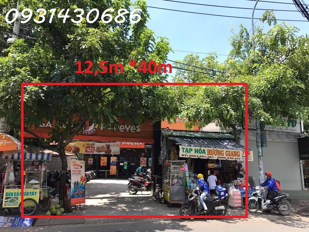 Gia đình tối cần bán nhà Mặt Tiền 12,5m*40m 756 Hương Lộ 2, P Bình Trị Đông A, Bình Tân